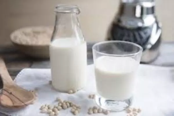 World Milk Day 2024: ਜੇਕਰ ਤੁਸੀਂ ਰਹਿਣਾ ਚਾਹੁੰਦੇ ਹੋ ਸਿਹਤਮੰਦ ਤਾਂ ਪੀਓ ਦੁੱਧ