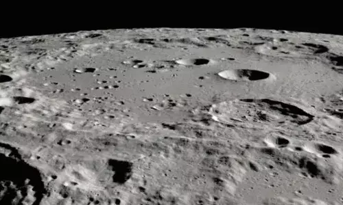 ਚੰਦਰਮਾ ਦੇ ਹਨੇਰੇ ਵਾਲੇ ਹਿੱਸੇ ਚੋਂ ਕੱਢੀ 2 ਕਿਲੋ ਮਿੱਟੀ, ਚੀਨ ਦਾ ਚੰਦਰਮਾ ਲੈਂਡਰ ਆ ਰਿਹਾ ਵਾਪਸ, ਜੇਕਰ ਹੋਇਆ ਸਫ਼ਲ ਤਾਂ ਬਣੇਗਾ ਇਹ ਕਰਨ ਵਾਲਾ ਪਹਿਲਾਂ ਦੇਸ਼