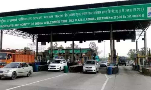 ਭਲਕੇ ਪੰਜਾਬ ਦੇ ਸਾਰੇ ਟੋਲ ਪਲਾਜ਼ੇ ਹੋਣਗੇ ਫਰੀ, ਲੀਡਰਾਂ ਦੇ ਘਰਾਂ ਅੱਗੇ ਧਰਨੇ ਵੀ