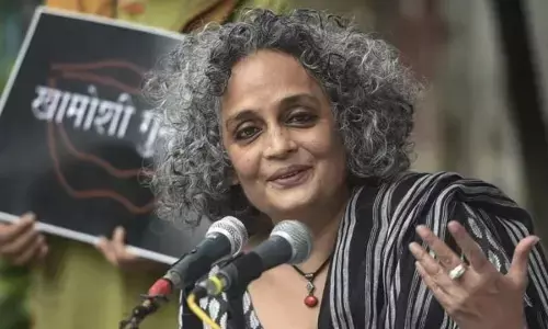 ਅਰੁੰਧਤੀ ਰਾਏ ਦੇ ਖਿਲਾਫ਼ UAPA ਤਹਿਤ ਕੇਸ ਨੂੰ ਦਿੱਲੀ ਦੇ ਐਲਜੀ ਨੇ ਦਿੱਤੀ ਮਨਜ਼ੂਰੀ, ਜਾਣੋ ਕੀ ਹਨ ਦੋਸ਼