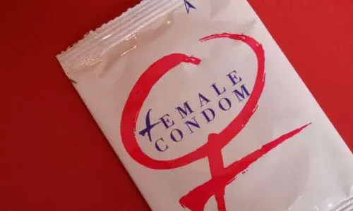 Female Condom: ਸਿਹਤ ਲਈ ਲਾਹੇਵੰਦ ਹੋਣ ਦੇ ਬਾਵਜੂਦ ਔਰਤਾਂ ਕੰਡੋਮ ਕਿਉਂ ਨਹੀਂ ਵਰਤਦੀਆਂ?