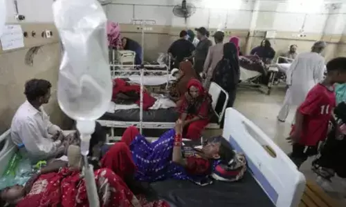 ਪਾਕਿ ਚ ਗਰਮੀ ਦਾ ਕਹਿਰ, 6 ਦਿਨਾਂ ਚ ਸੈਕੜੇ ਲੋਕਾਂ ਦੀ ਗਈ ਜਾਨ, ਕਬਰਸਤਾਨ ਚ ਲੱਗੀਆਂ ਲਾਈਨਾਂ