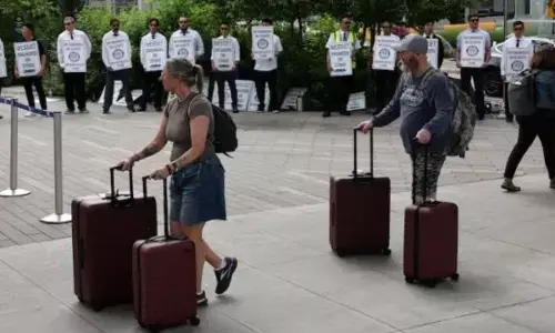 ਕੈਨੇਡਾ ’ਚ ਵੇਸਟਜੈੱਟ ਏਅਰਲਾਈਨਜ਼ ਦੇ ਕਰਮਚਾਰੀਆਂ ਦੀ ਹੜਤਾਲ, 400 ਉਡਾਨਾਂ ਰੱਦ