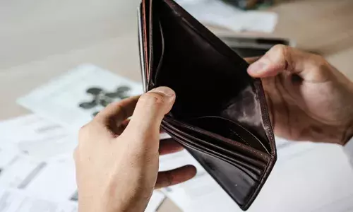 ਦੁਨੀਆਂ ਵਿਚ ਤੀਜੇ ਸਭ ਤੋਂ ਵੱਧ ਕਰਜ਼ਈ ਹੋਏ ਕੈਨੇਡੀਅਨ ਪਰਵਾਰ