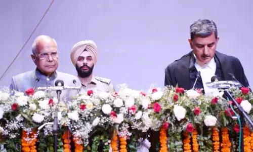 ਪੰਜਾਬ ਦੇ ਰਾਜਪਾਲ ਨੇ ਜਸਟਿਸ ਸ਼ੀਲ ਨਾਗੂ ਨੂੰ ਪੰਜਾਬ ਅਤੇ ਹਰਿਆਣਾ ਹਾਈ ਕੋਰਟ ਦੇ ਚੀਫ਼ ਜਸਟਿਸ ਵਜੋਂ ਸਹੁੰ ਚੁਕਾਈ