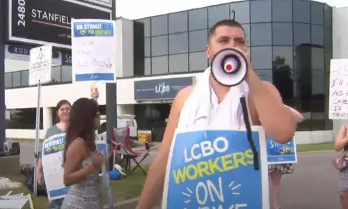 ਐਲ.ਸੀ.ਬੀ.ਓ. ਕਾਮਿਆਂ ਦੀ ਹੜਤਾਲ ਖਤਮ ਹੋਣ ਦੇ ਰਾਹ ਵਿਚ ਨਵਾਂ ਅੜਿੱਕਾ