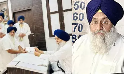 ਸ੍ਰੀ ਅਕਾਲ ਤਖ਼ਤ ਸਾਹਿਬ ਪੇਸ਼ ਹੋਏ ਅਕਾਲੀ ਦਲ ਦੇ ਮੁਖੀ ਸੁਖਬੀਰ ਸਿੰਘ ਬਾਦਲ ! ਜਾਣੋ ਖਬਰ