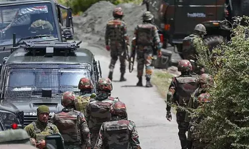 ਅਤਿਵਾਦੀਆਂ ਦਾ ਫ਼ੌਜ ਨਾਲ ਫਿਰ ਹੋਇਆ ਮੁਕਾਬਲਾ, ਪੜ੍ਹੋ ਪੂਰੀ ਖ਼ਬਰ
