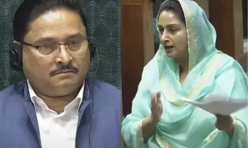 ਵਾਹਗਾ ਬਾਰਡਰ ਖੋਲ੍ਹੇ ਜਾਣ ਸਬੰਧੀ ਸੰਸਦ ਚ ਹਰਸਿਮਰਤ ਕੌਰ ਬਾਦਲ ਨੇ ਚੁੱਕੇ ਸਵਾਲ, ਜਾਣੋ ਖਬਰ