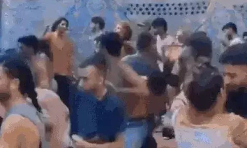 ਹਿਮਾਚਲ ਚ ਵਿਦੇਸ਼ੀ ਸੈਲਾਨੀਆਂ ਦਾ ਅਸ਼ਲੀਲ ਡਾਂਸ, ਪਾਰਟੀ ਚ ਨਸ਼ੇ ਚ ਧੁੱਤ, ਦੇਖੋ ਤਸਵੀਰਾਂ