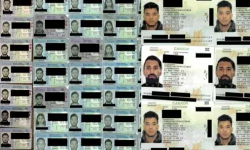 ਟੋਰਾਂਟੋ ਪੁਲਿਸ ਵੱਲੋਂ ਸਿਮ ਸਵੈਪ ਗਿਰੋਹ ਦੇ 10 ਮੈਂਬਰ ਕਾਬੂ