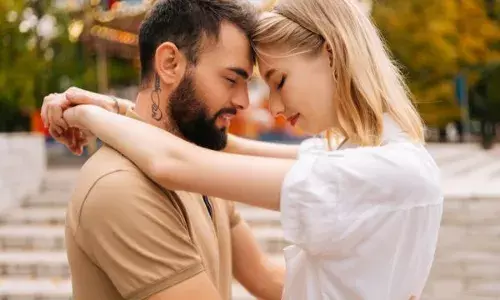 Relationship Tips: ਆਪਣੀ ਗਰਲਫ੍ਰੈਂਡ ਨਾਲ ਹੈਲਥੀ ਰਿਸ਼ਤੇ ਲਈ ਅਪਣਾਓ ਇਹ 5 ਟਿਪਸ, ਵਧੇਗਾ ਪਿਆਰ