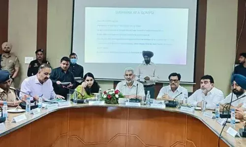 ਮੰਤਰੀ ਲਾਲ ਚੰਦ ਕਟਾਰੂਚੱਕ ਵੱਲੋਂ ਵਿਕਾਸ ਕਾਰਜਾਂ ਤੇ ਵੱਖ-ਵੱਖ ਸਕੀਮਾਂ ਨੂੰ ਲਾਗੂ ਕਰਨ ਦੀ ਸਮੀਖਿਆ