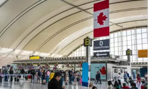 ਕੈਨੇਡਾ ਦਾਖਲ ਹੋਣ ਵਾਲਿਆਂ ਦੇ ਮੋਬਾਈਲ-ਲੈਪਟੋਪ ਦੀ ਤਲਾਸ਼ੀ ਗੈਰਸੰਵਿਧਾਨਕ ਕਰਾਰ,ਜਾਣੋ ਖਬਰ