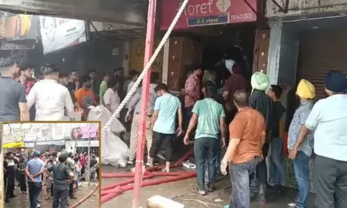 ਅੰਮ੍ਰਿਤਸਰ ਬੱਸ ਸਟੈਂਡ ਕੋਲ ਕੱਪੜੇ ਦੀ ਦੁਕਾਨ ਨੂੰ ਲੱਗੀ ਅੱਗ