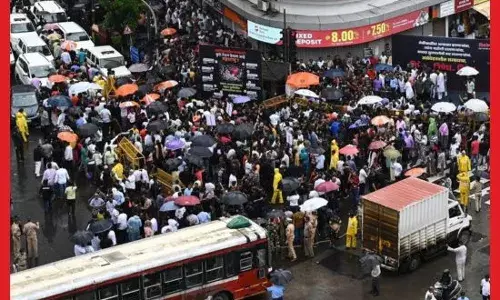 ਛਤਰਪਤੀ ਸ਼ਿਵਾਜੀ ਦੀ ਮੂਰਤੀ ਟੁੱਟਣ ਤੇ ਵਧਿਆ ਸਿਆਸੀ ਤਾਪਮਾਨ