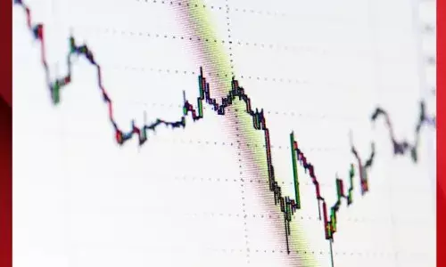 ਸ਼ੇਅਰ ਬਾਜ਼ਾਰ ਚ ਗਿਰਾਵਟ, ਸੈਂਸੈਕਸ ਡਿੱਗਿਆ, ਨਿਫਟੀ ਵੀ ਹੇਠਾਂ