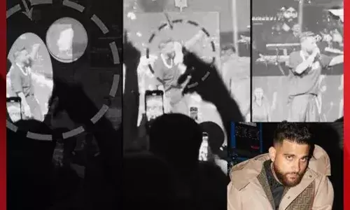 ਪੰਜਾਬੀ ਗਾਇਕ ਕਰਨ ਔਜਲਾ ਨੂੰ ਸਟੇਜ ਤੇ ਮਾਰੀ ਜੁੱਤੀ, ਗਾਇਕ ਆਇਆ ਗੁੱਸੇ ਵਿਚ