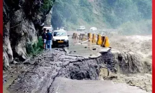 ਹਿਮਾਚਲ ਚ ਚੱਟਾਨਾਂ ਖਿਸਕੀਆਂ, ਫਸੇ 24 ਤੋਂ ਵੱਧ ਮਜ਼ਦੂਰ; ਭਾਰੀ ਮੀਂਹ ਦੀ ਚੇਤਾਵਨੀ