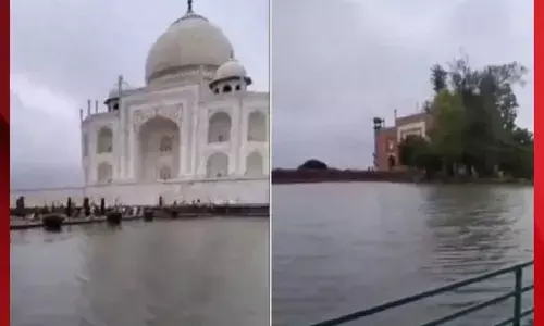 ਭਾਰੀ ਬਾਰਸ਼ ਕਾਰਨ ਤਾਜ ਮਹਿਲ ਦੇ ਗੁੰਬਦ ਵਿੱਚੋਂ ਵੀ ਪਾਣੀ ਟਪਕਣ ਲੱਗਾ