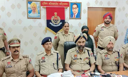 ਅੰਮ੍ਰਿਤਸਰ ਪੁਲਿਸ ਨੇ ਸਰਹੱਦ ਪਾਰ ਨਸ਼ਾ ਤਸਕਰ ਕਰਨ ਵਾਲਿਆਂ ਦਾ ਕੀਤਾ ਪਰਦਾਫਾਸ਼