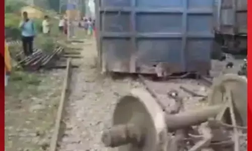 ਬੰਗਾਲ ਚ ਇਕ ਹੋਰ ਰੇਲ ਹਾਦਸਾ, ਮਾਲ ਗੱਡੀ ਦੇ 5 ਡੱਬੇ ਪਟੜੀ ਤੋਂ ਉਤਰੇ (Video)
