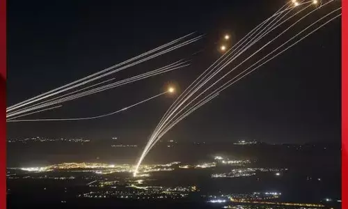 Breaking : ਹਿਜ਼ਬੁੱਲਾ ਨੇ ਇੱਕੋ ਸਮੇਂ ਇਜ਼ਰਾਈਲ ਵਲ ਮਿਜ਼ਾਈਲਾਂ ਅਤੇ ਡਰੋਨ ਛੱਡੇ