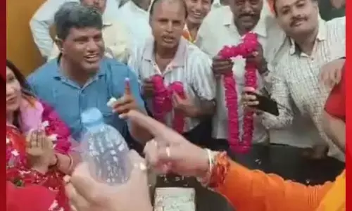 ਭਾਜਪਾ ਚ ਸ਼ਾਮਲ ਹੋਣ ਲਈ ਇਸ ਇਲਾਕੇ ਵਿਚ ਗਊ ਮੂਤਰ ਪੀਣਾ ਕੀਤਾ ਲਾਜ਼ਮੀ