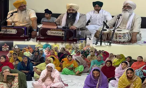 ਯੂ.ਐਸ.ਏ  ਦੇ  ਗੁਰੂ ਘਰ ਵਿਚ  ਧੂਮ-ਧਾਮ ਨਾਲ ਮਨਾਇਆ ਗਿਆ ਸ਼ੇਖ ਫ਼ਰੀਦ ਜੀ ਦਾ ਜਨਮ ਦਿਹਾੜਾ