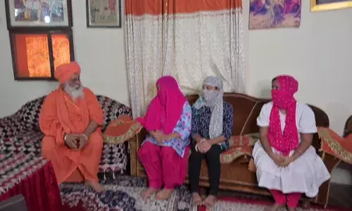 ਖਾੜੀ ਮੁਲਕਾਂ ਚ ਪੰਜਾਬਣਾਂ ਤੇ ਤਸ਼ੱਦਦ ! 9 ਕੁੜੀਆਂ ਪਰਤੀਆਂ ਵਤਨ