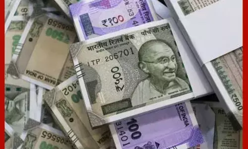 ਰੁਪਿਆ ਕਮਜ਼ੋਰ : 84 ਰੁਪਏ ਪ੍ਰਤੀ ਡਾਲਰ ਦੇ ਰਿਕਾਰਡ ਹੇਠਲੇ ਪੱਧਰ ਤੇ ਆ ਗਿਆ ਰੁਪਿਆ