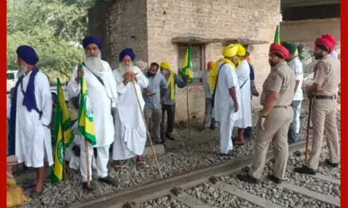 ਅੱਜ ਪੰਜਾਬ ਵਿਚ ਕਿਸਾਨਾਂ ਨੇ ਕਈ ਥਾਈਂ ਆਵਾਜਾਈ ਰੋਕੀ