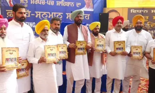 ਕੈਬਨਿਟ ਮੰਤਰੀ ਧਾਲੀਵਾਲ ਵੱਲੋਂ ਪੰਚਾਂ-ਸਰਪੰਚਾਂ ਦਾ ਸਨਮਾਨ