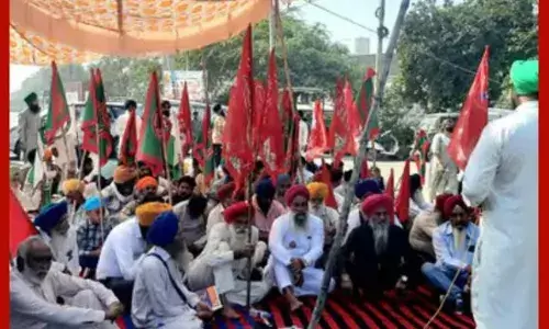ਪੰਜਾਬ ਭਰ ਵਿਚ ਕਿਸਾਨਾਂ ਨੇ ਰੋਕੀਆਂ ਸੜਕਾਂ