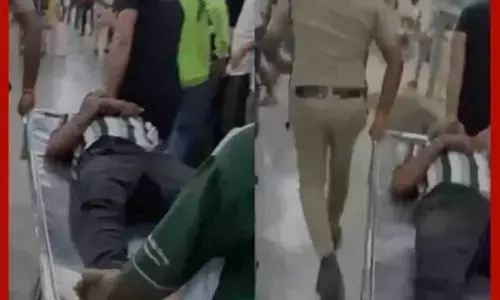 ਮੁੰਬਈ ਦੇ ਰੇਲਵੇ ਸਟੇਸ਼ਨ ਤੇ ਮਚੀ ਭਗਦੜ