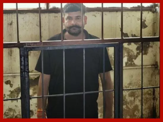 ਅਸ਼ਲੀਲਤਾ ਫੈਲਾਉਣ ਦੇ ਦੋਸ਼ ਚ ਭਾਜਪਾ ਆਗੂ ਗ੍ਰਿਫਤਾਰ (Video)