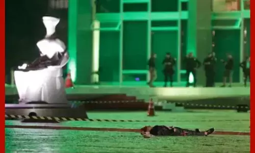 ਸੁਪਰੀਮ ਕੋਰਟ ਨੂੰ ਉਡਾਉਣ ਦੀ ਕੋਸ਼ਿਸ਼, ਧਮਾਕੇ ਕਾਰਨ ਮੌਤ