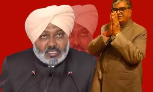 ਪੰਜਾਬ ਦੇ ਵਿੱਤ ਮੰਤਰੀ ਨੇ ਰਾਜਪਾਲ ਨਾਲ ਕੀਤੀ ਮੁਲਾਕਾਤ