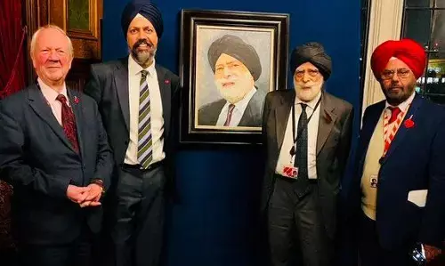 ਪਹਿਲੀ ਵਾਰ ਸਿੱਖ ਸੰਸਦ ਮੈਂਬਰ ਦਾ ਚਿੱਤਰ ਬਰਤਾਨਵੀ ਰਾਜੇ-ਰਾਣੀਆਂ ਦੇ ਚਿੱਤਰਾਂ ਬਰਾਬਰ ਲਗਾਇਆ