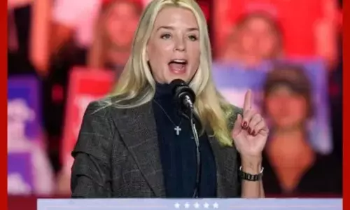 ਡੋਨਾਲਡ ਟਰੰਪ ਨੇ ਅਟਾਰਨੀ ਜਨਰਲ ਲਈ ਪਾਮ ਬੋਂਡੀ ਨੂੰ ਨਾਮਜ਼ਦ ਕੀਤਾ