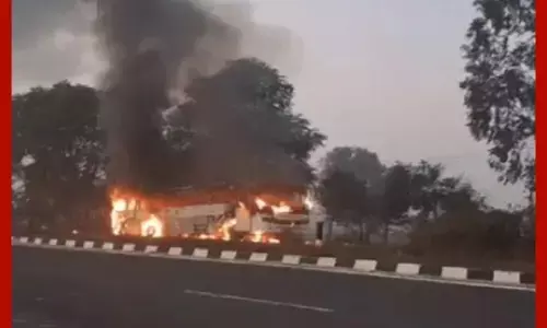 ਸ਼ਰਧਾਲੂਆਂ ਦੀ ਬੱਸ ਨੂੰ ਲੱਗੀ ਭਿਆਨਕ ਅੱਗ