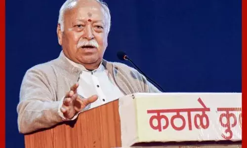 ਸਿਆਸੀ ਲੀਡਰਾਂ ਨੂੰ 75 ਸਾਲ ਬਾਅਦ ਸੇਵਾ ਮੁਕਤ ਹੋ ਜਾਣਾ ਚਾਹੀਦੈ : ਮੋਹਨ ਭਾਗਵਤ