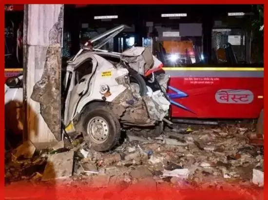 ਮੁੰਬਈ : ਬੇਕਾਬੂ ਬੱਸ ਲੋਕਾਂ ਤੇ ਕਿਵੇਂ ਚੜ੍ਹੀ ? ਵੇਖੋ ਵੀਡੀਓ