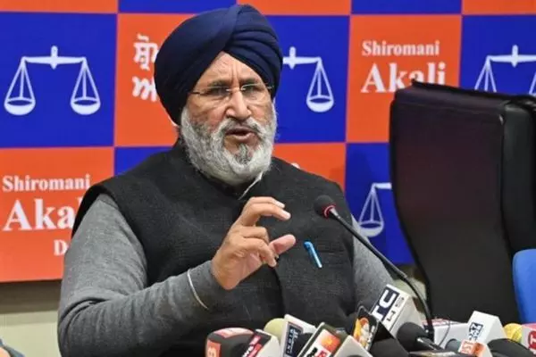 ਕਿਸਾਨਾਂ ’ਤੇ ਸਖ਼ਤੀ ਕਰਕੇ ਐਮਰਜੈਂਸੀ ਵਰਗੇ ਹਲਾਤ ਬਣਾ ਰਹੀ ਕੇਂਦਰ ਸਰਕਾਰ : ਚੀਮਾ