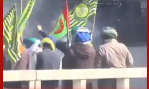 ਸ਼ੰਭੂ ਸਰਹੱਦ ਤੇ ਦਿੱਲੀ ਮਾਰਚ ਦੌਰਾਨ ਕਿਸਾਨਾਂ-ਪੁਲਿਸ ਦੀ ਝੜਪ (Video)