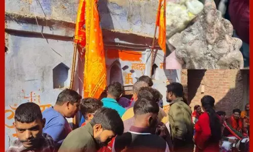 ਸੰਭਲ ਦੇ ਖੱਗੂਸਰਾਏ ਚ ਖੂਹ ਚੋਂ ਨਿਕਲੀਆਂ ਮੂਰਤੀਆਂ, ਦਰਸ਼ਨਾਂ ਲਈ ਜੁੜੀ ਭੀੜ