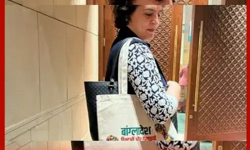 ਫਲਸਤੀਨ ਬੈਗ ਤੋਂ ਬਾਅਦ, ਪ੍ਰਿਅੰਕਾ ਬੰਗਲਾਦੇਸ਼ ਵਾਲਾ ਬੈਗ ਲੈ ਕੇ ਪਹੁੰਚੀ