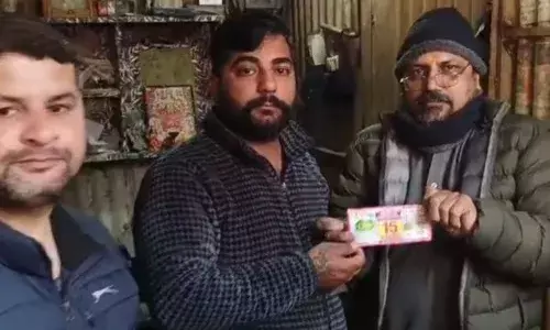 ਇਸ ਨੌਜਵਾਨ ਦੇ ਘਰ ਹੋਈ ਨੋਟਾਂ ਦੀ ਬਰਸਾਤ!