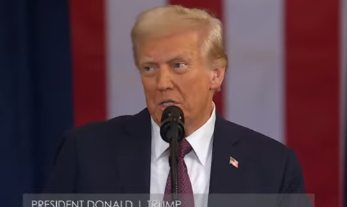 ਅਮਰੀਕਾ ਚ ਡੋਨਾਲਡ ਟਰੰਪ ਨੇ ਰਾਸ਼ਟਰਪਤੀ ਵਜੋਂ ਚੁੱਕੀ ਸਹੁੰ