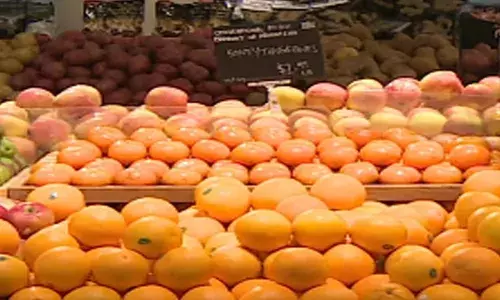 ਕੈਨੇਡਾ ਵਾਲਿਆਂ ਨੂੰ ਦੇਸੀ ਚੀਜ਼ਾਂ ਖਰੀਦਣ ਦਾ ਸੱਦਾ